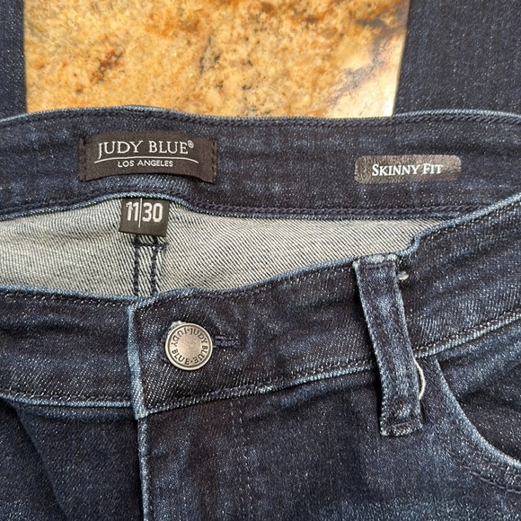 Judy Blue Skinny Fit Jeans - Picture 3 of 7